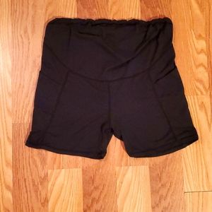 Maternity shorts